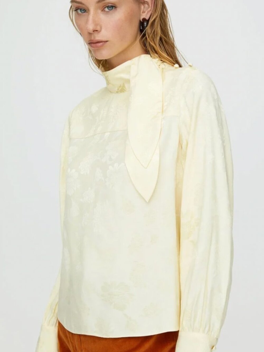 Aritzia Wilfred Cecile baby yellow Floral Trapeze Blouse size small